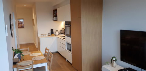 Ivanhoe Apartments - Stayed 8