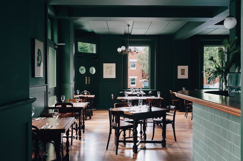 Naughtons Hotel - Stayed 23