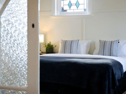 Churchills - Stays Accommodation 13