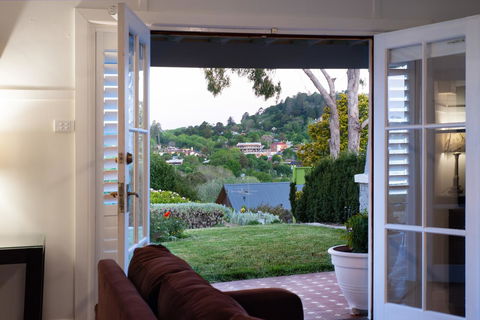 Churchills - Stays Accommodation 0