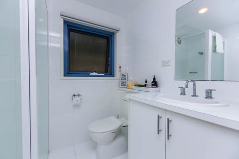 The Waterfront Apartment - Stayed 11