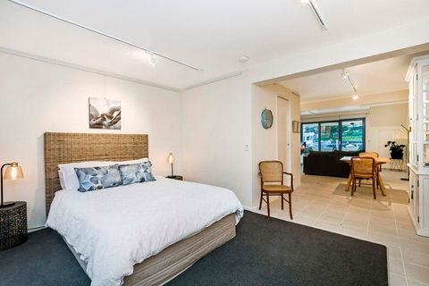 The Waterfront Apartment - Stayed 5