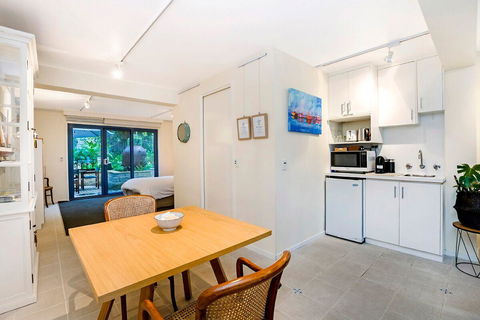The Waterfront Apartment - Stayed 8