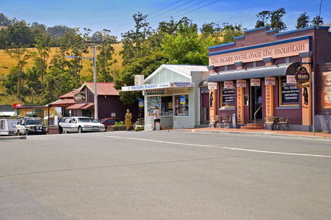 The Bears Went Over The Mountain - Stayed 2