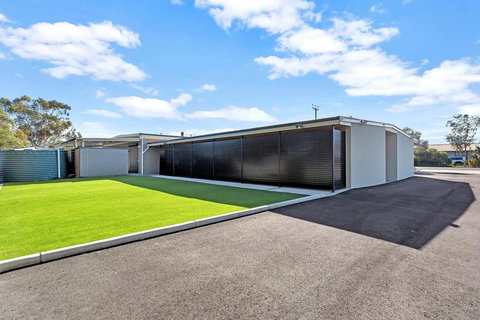 The Bunkhouse - Stays Accommodation 1