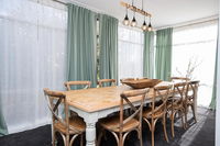 Book Orange Accommodation Vacations Stayed Stayed