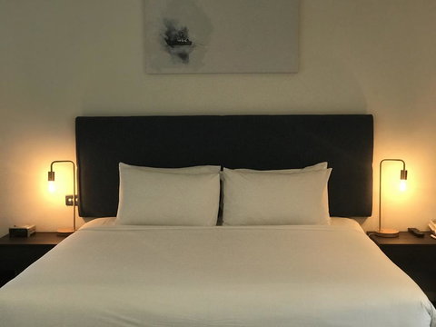 The Clan Terrigal - Stayed 1