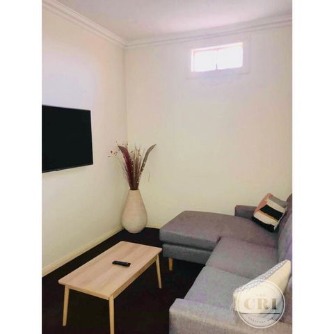 The Cri On Main - Stays Accommodation 3