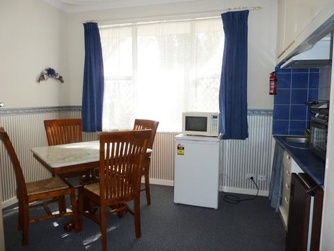 The Doo Drop Inn - Stayed 1