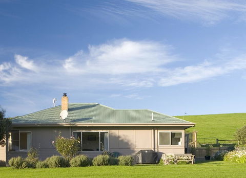 The Farm House - Stays Accommodation 1