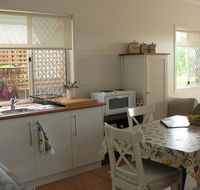 The Friendly Chat Bed and Breakfast - Stays Accommodation