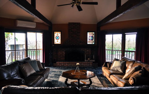 The George Yering - Stayed 1