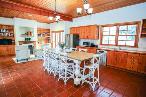 The Grange Homestead - Stays Accommodation 2