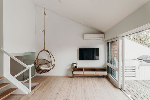 The Loft - Stays Accommodation 0