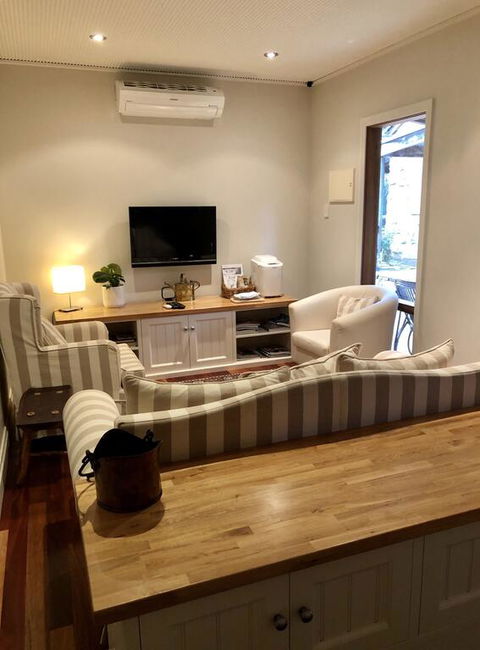 The Miners Cottage, Barossa - Stays Accommodation 3