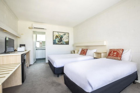 The Mulgrave Motel - Under New Management - Formerly Mulgrave Court Motor Inn - Stayed 3