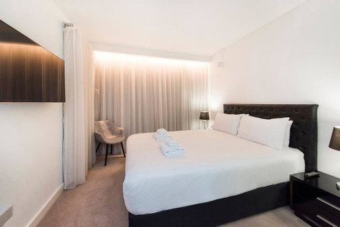 The Nest - Smart Suite On Newcastle St With Rooftop Views - Stayed 1