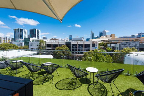 The Nest - Smart Suite On Newcastle St With Rooftop Views - Stayed 3