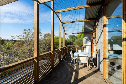 The Nissen - Stayed 2