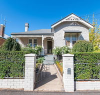 The Pearl on Prince  Stylish Cottage CBD Wifi - Stayed