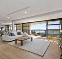 The Penthouse  Point Cartwright - INSTANT HOTEL WINNER 2019 - Stayed