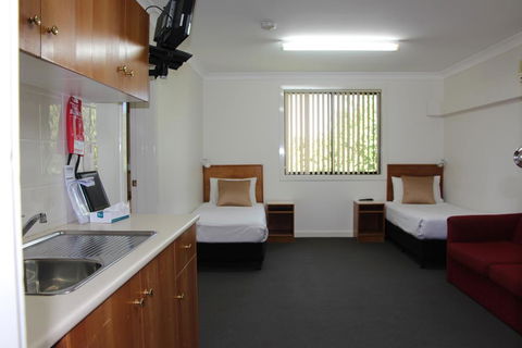 The Pioneer Way Motel - Stayed 3