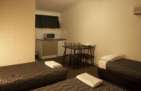 The Plains Motor Inn - Stayed 3