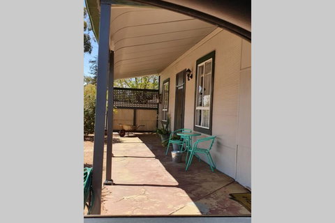 The Pool House - Stayed 2