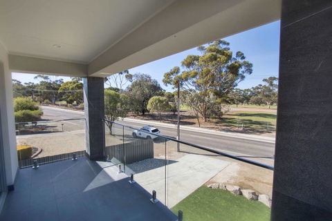 The Races Complex - Stayed 2