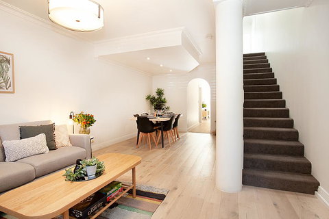 THE RENWICK - Hosted By: L'Abode Accommodation - Stayed 1