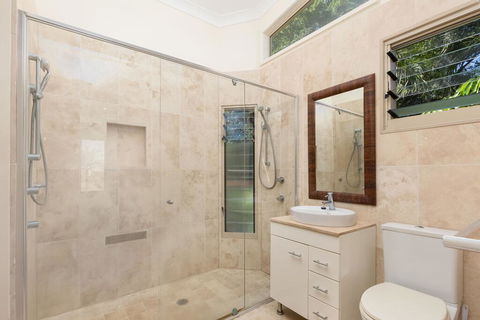 The Richmond Beach Villa - Stayed 2