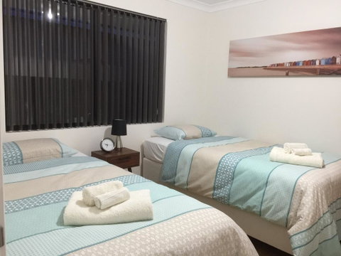 The Royal Dolphin Holiday Home - Stays Accommodation 2