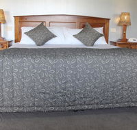 The Saltbush Motor Inn - Stayed