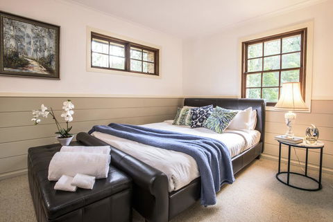 The Stone On The Hill - 3 Bedroom House - Stayed 3