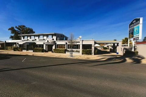 The Town House Motor Inn - Stayed 0