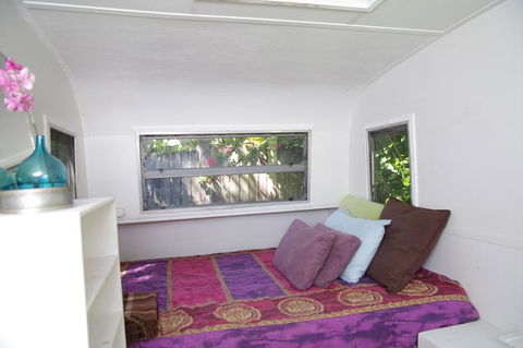 The Tree House, 6 Gowing Street - Stays Accommodation 3