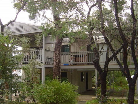 The Treehouse In Dawesville - Stays Accommodation 3