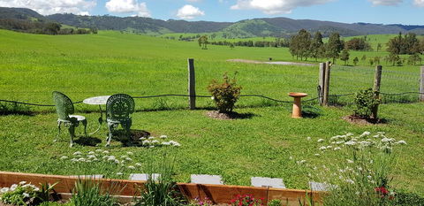 The Wattle Lodge - Stays Accommodation 2