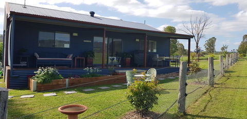 The Wattle Lodge - Stays Accommodation 0