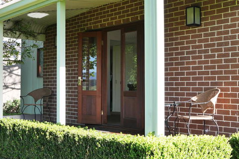 The Willows B N B - Stays Accommodation 3