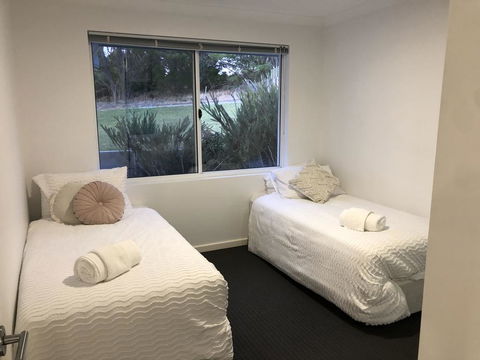Three Bedroom, Two Bathroom Family Home - Stayed 3