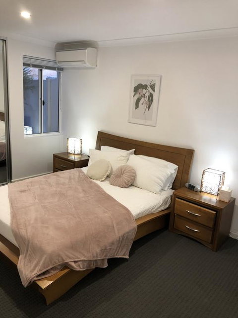 Three Bedroom, Two Bathroom Family Home - Stays Accommodation 2