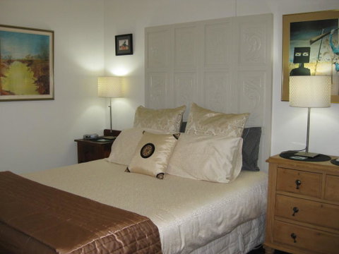 Three Chimneys Bed And Breakfast Boutique Guest House - Stayed 1