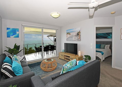 Tingeera Luxury Beachfront Apartments - Stayed 1