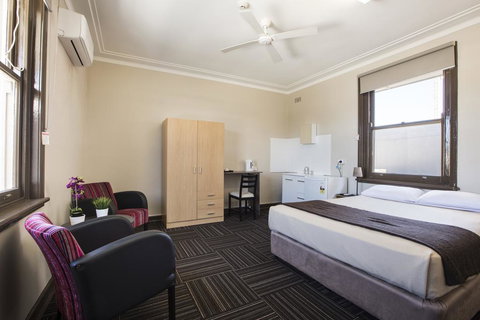Toongabbie Hotel - Stayed 2