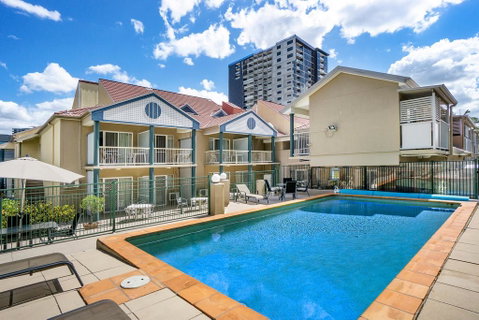 Toowong Inn & Suites - Stays Accommodation 0