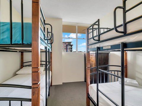 Tradewinds Apartments - Stayed 3