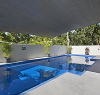 Tropical private holiday house with pool - Stays Accommodation