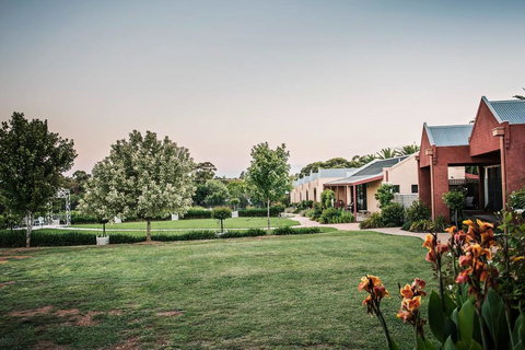 Tuileries Rutherglen - Stayed 0