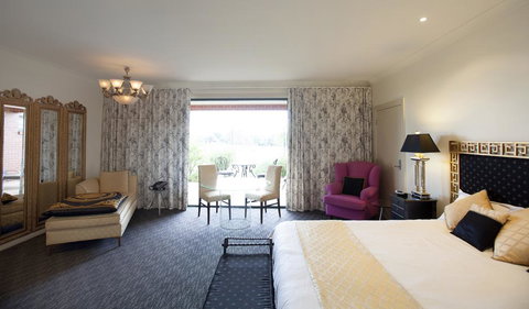 Tuileries Rutherglen - Stayed 3